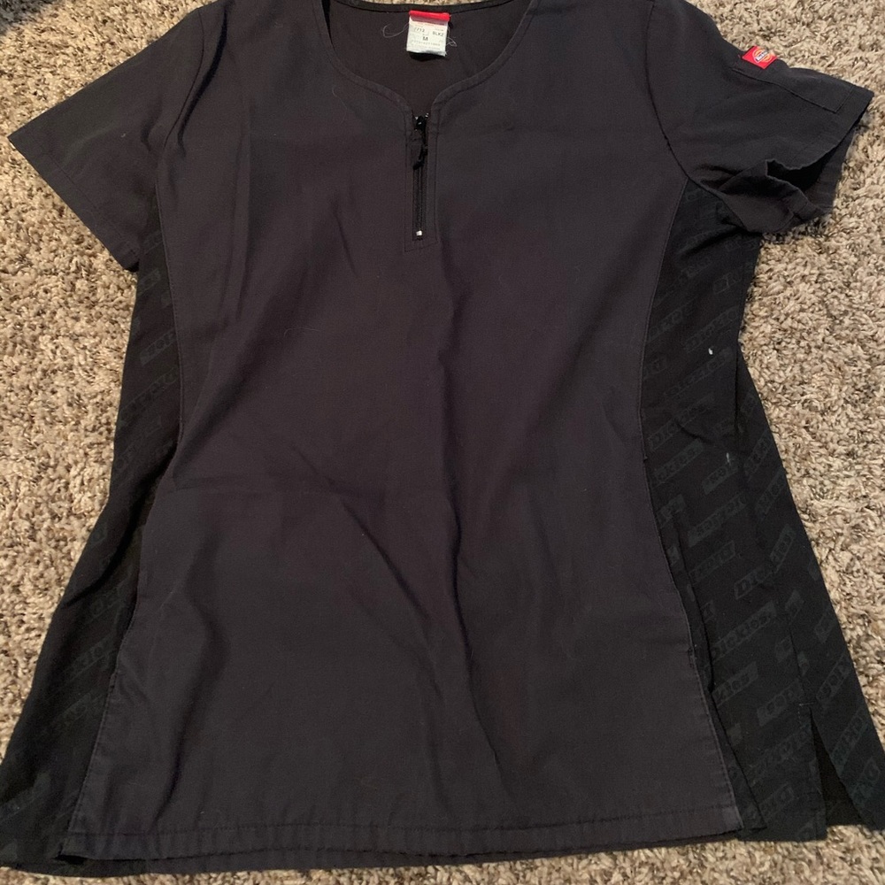Scrub top
